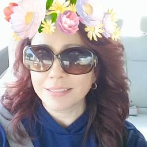 Meet your Posher, Yolanda